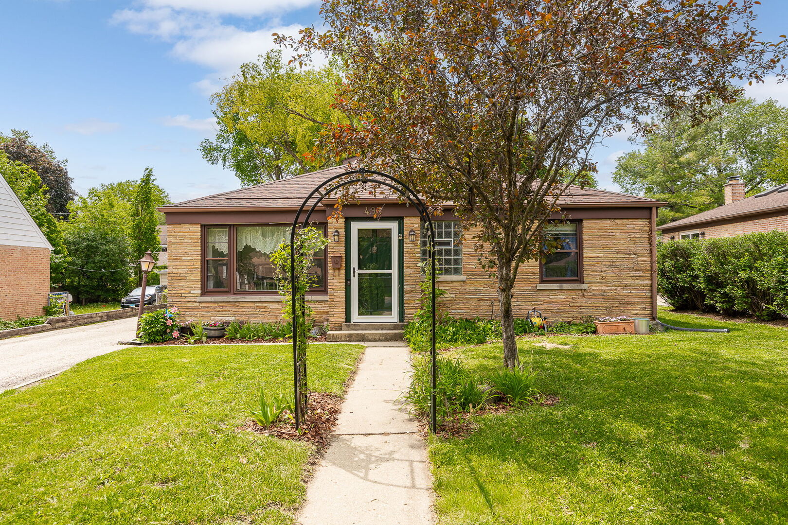 493 E Palatine Road