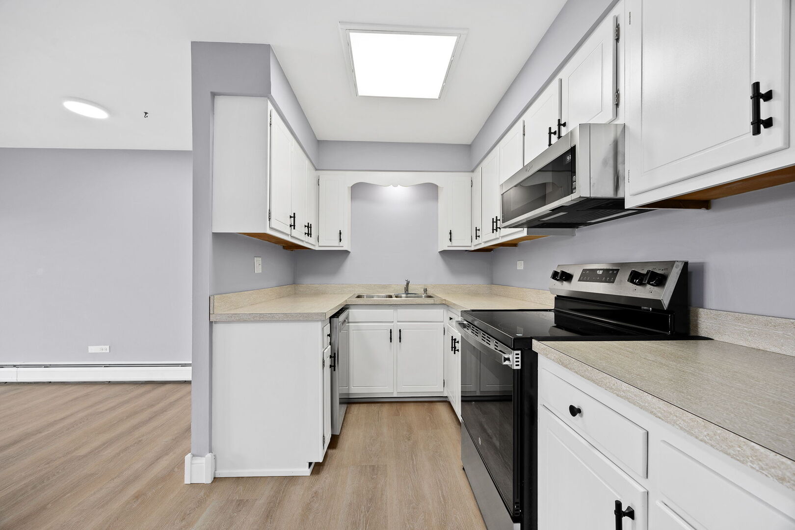 4221 Saratoga Avenue Unit: 410A
