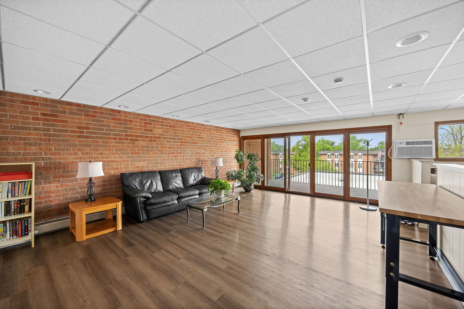 4221 Saratoga Avenue Unit: 410A