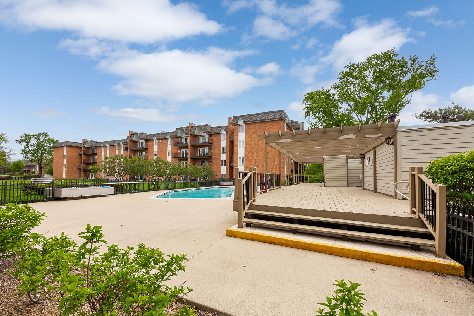 4221 Saratoga Avenue Unit: 410A