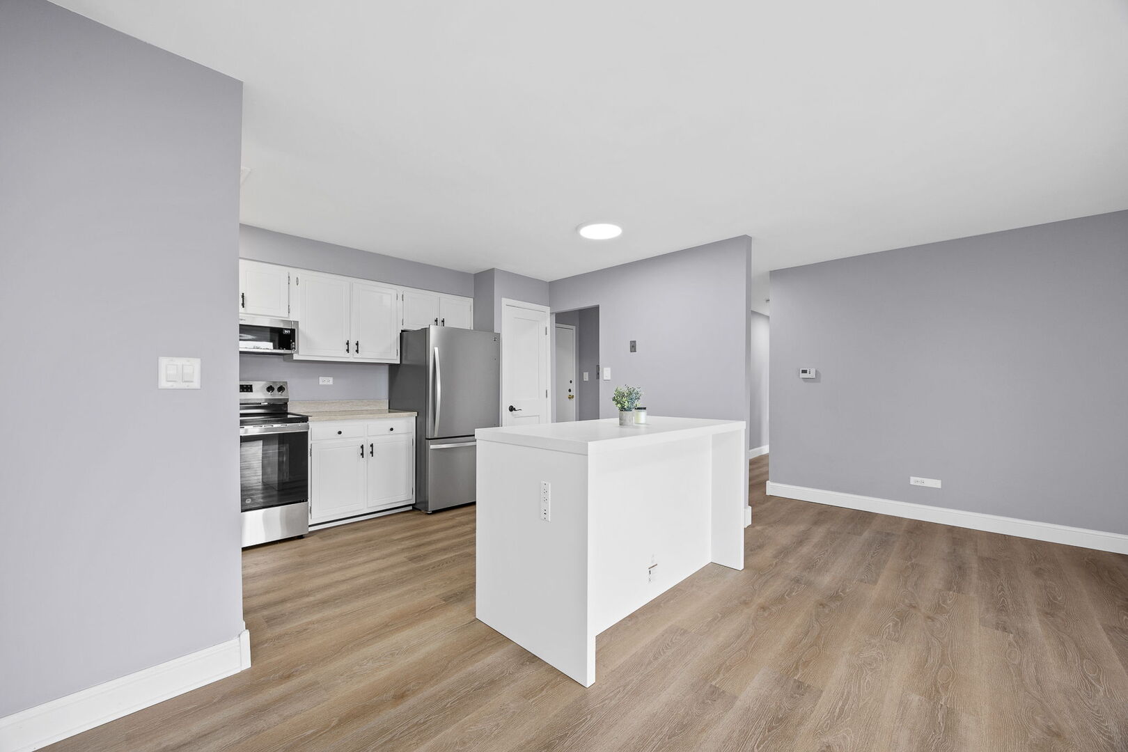 4221 Saratoga Avenue Unit: 410A