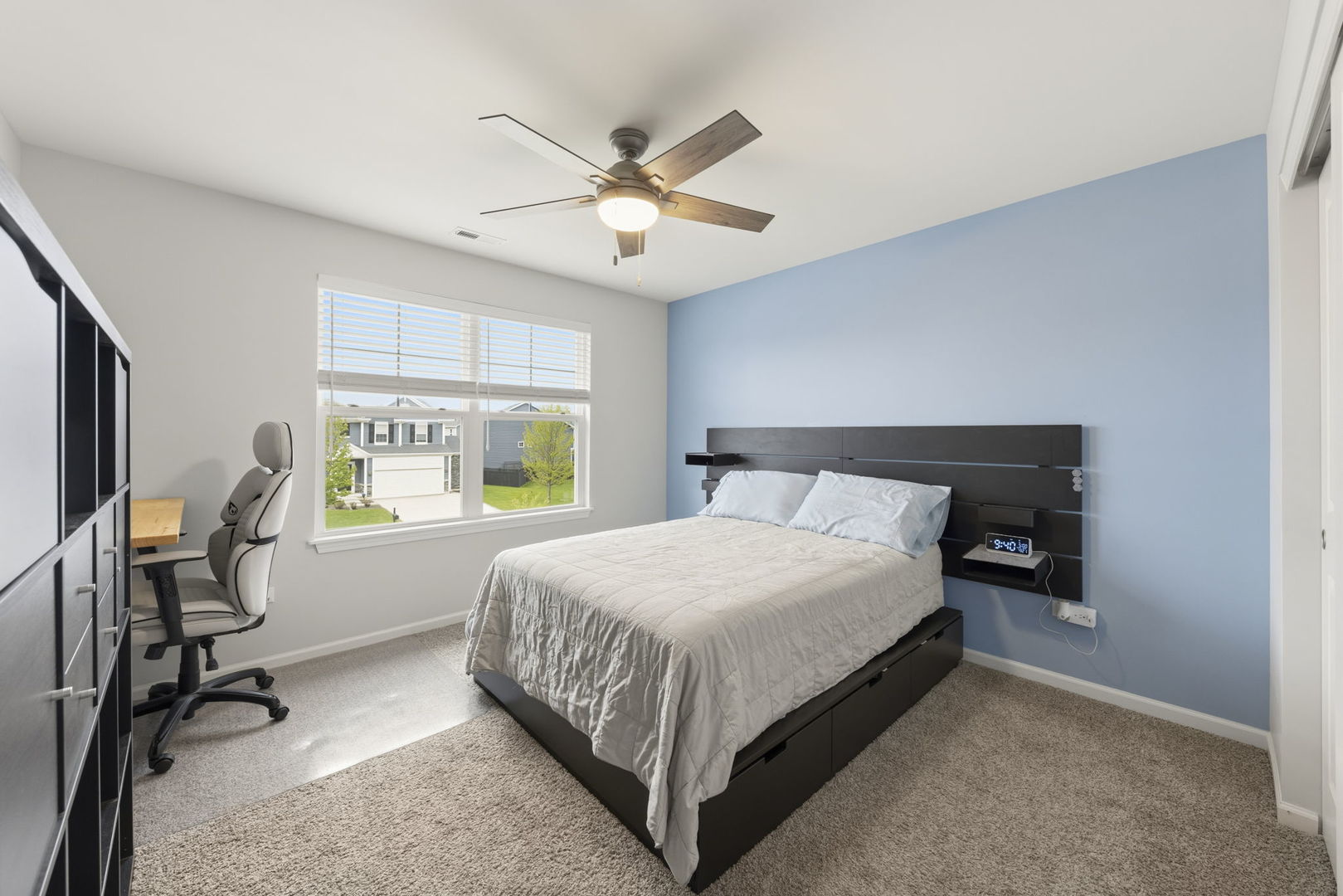 2219 Daly Lane