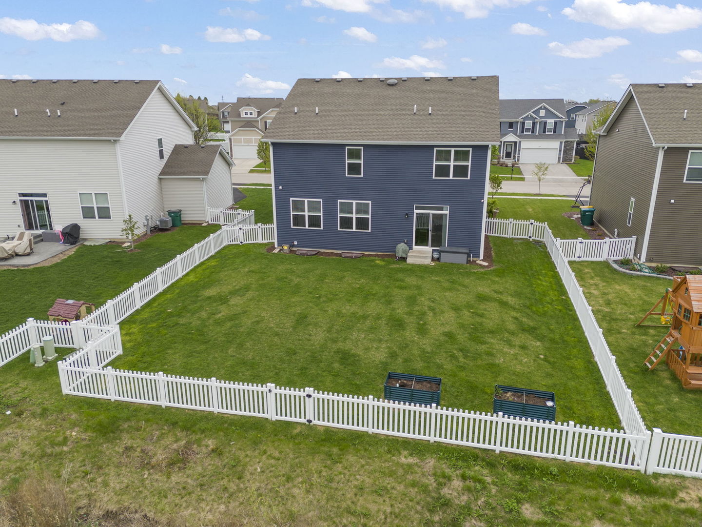 2219 Daly Lane