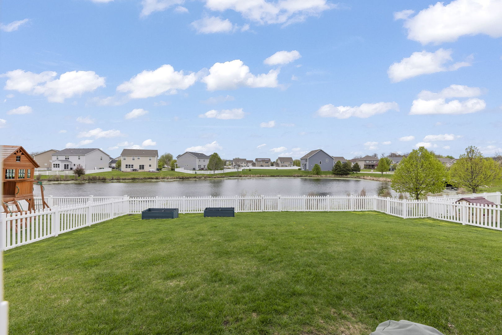 2219 Daly Lane