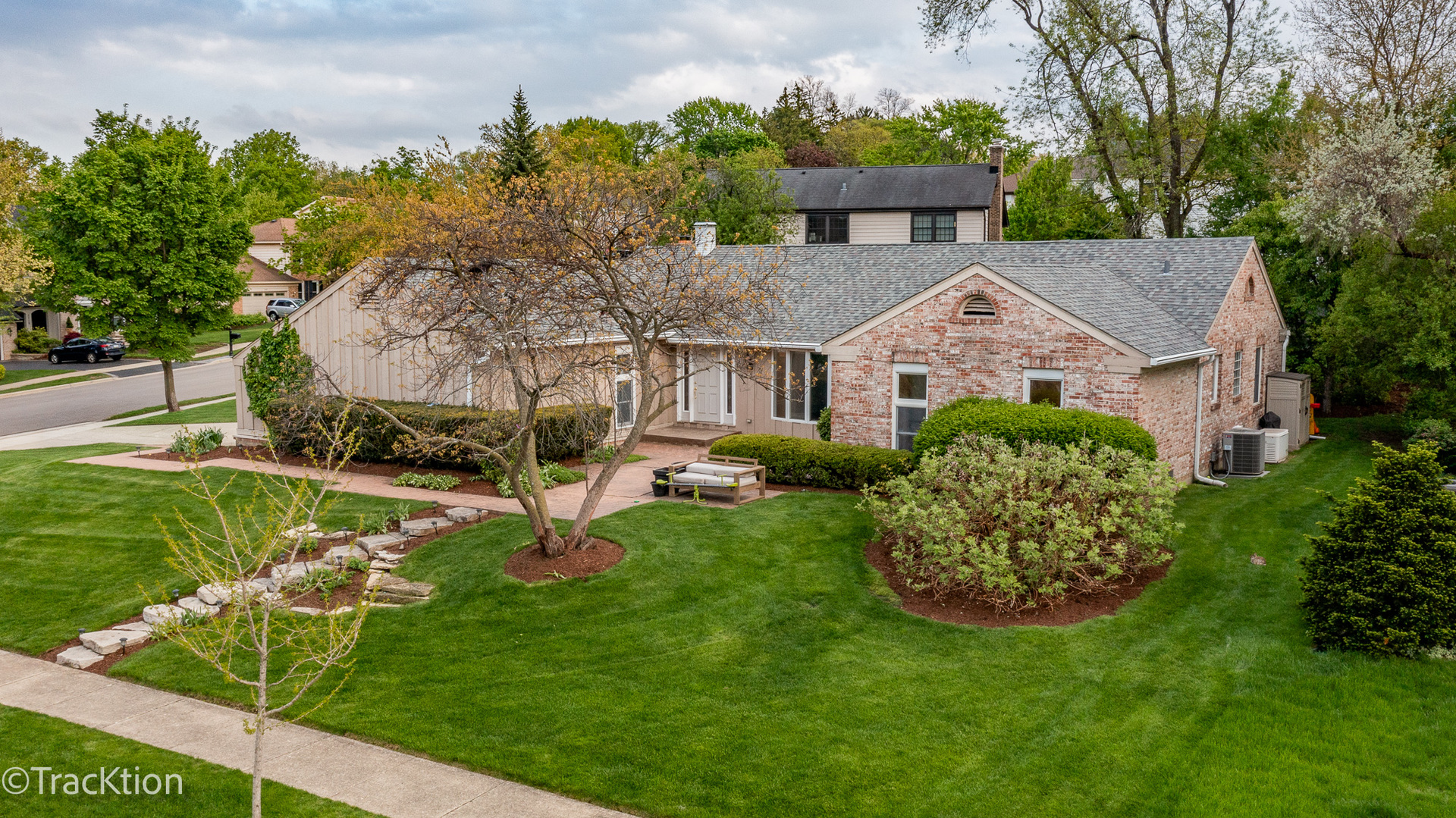 1401 Golden Bell Court