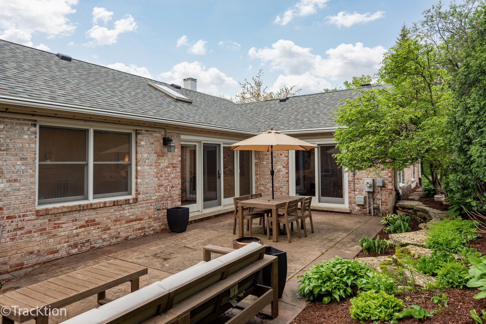 1401 Golden Bell Court