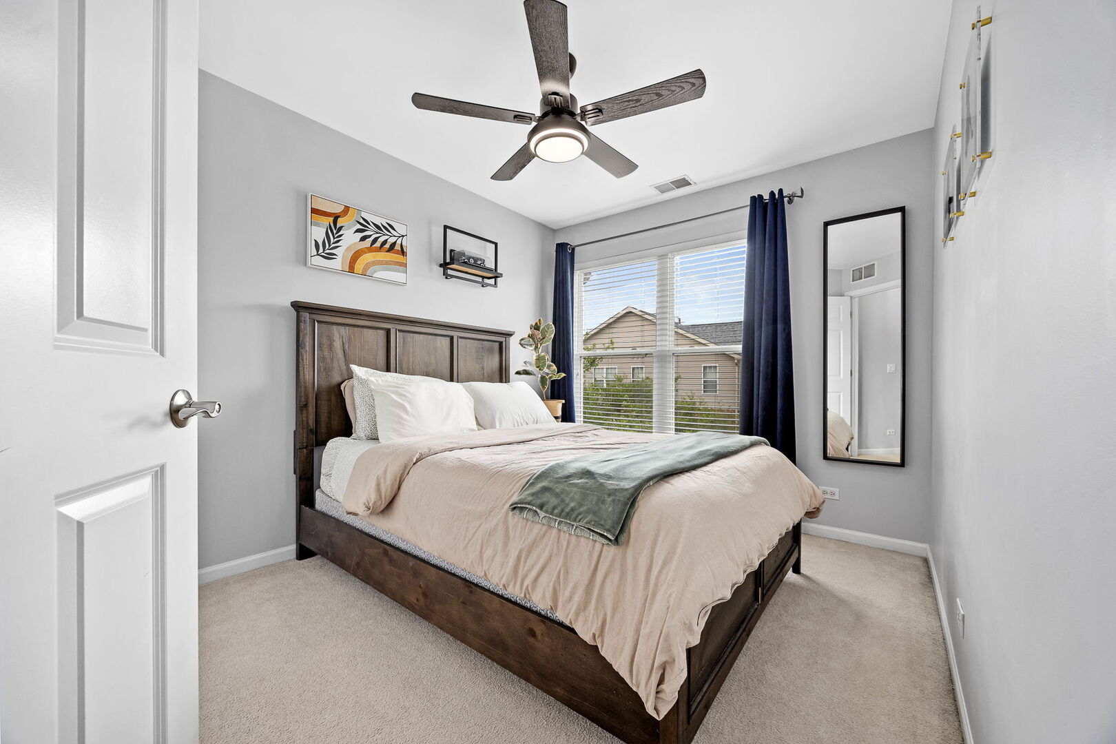 1103 LONGWOOD Drive