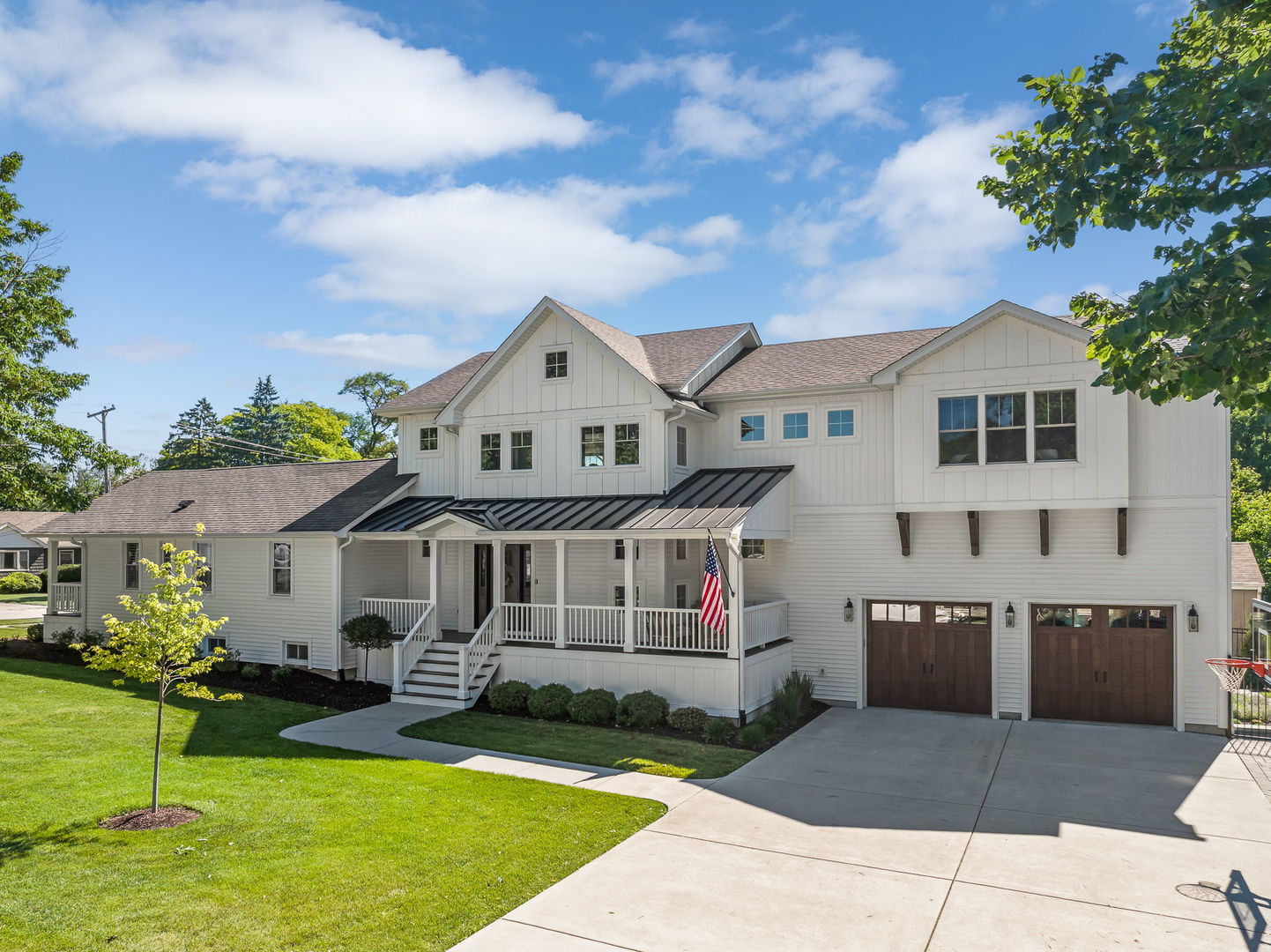 1937 Hitchcock Avenue