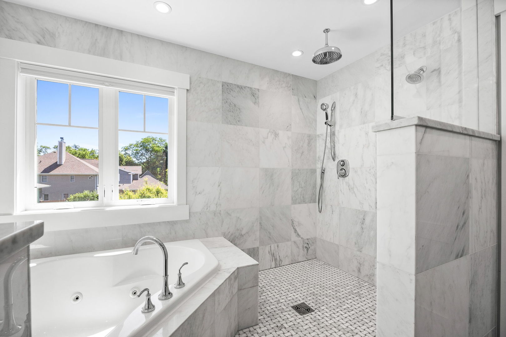 1937 Hitchcock Avenue