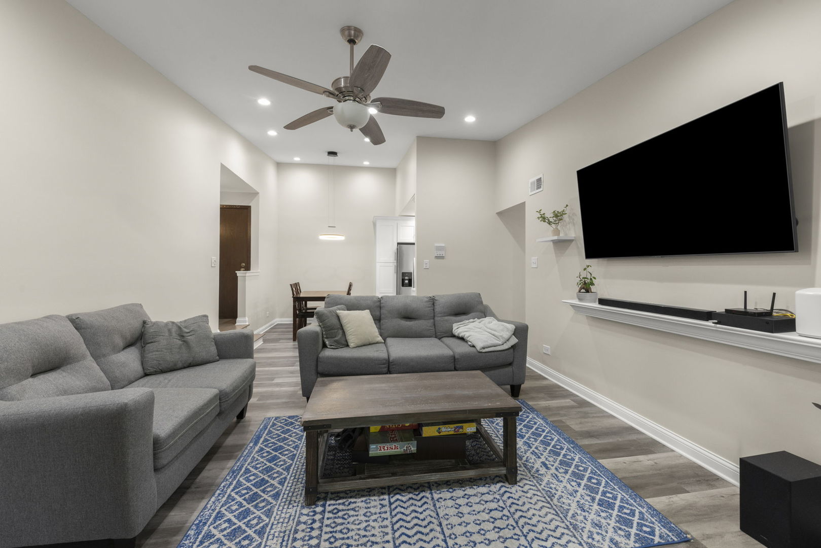 525 Cumnor Road Unit: 306