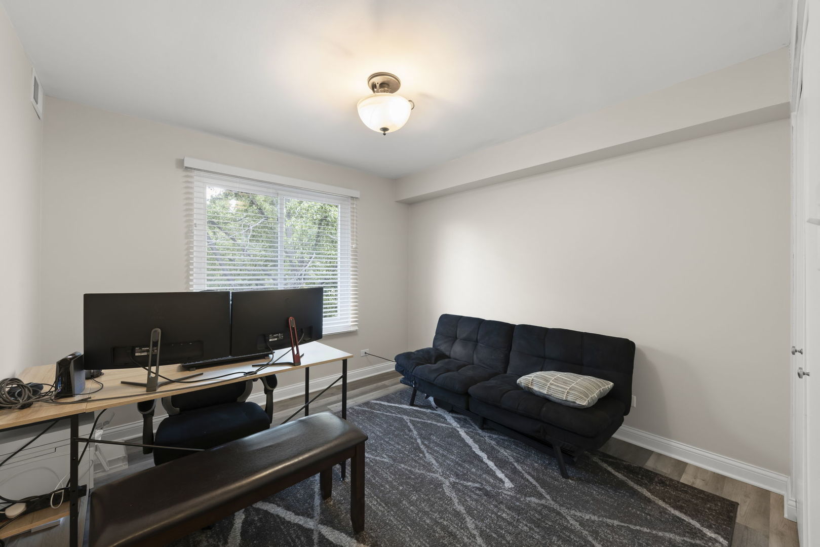 525 Cumnor Road Unit: 306