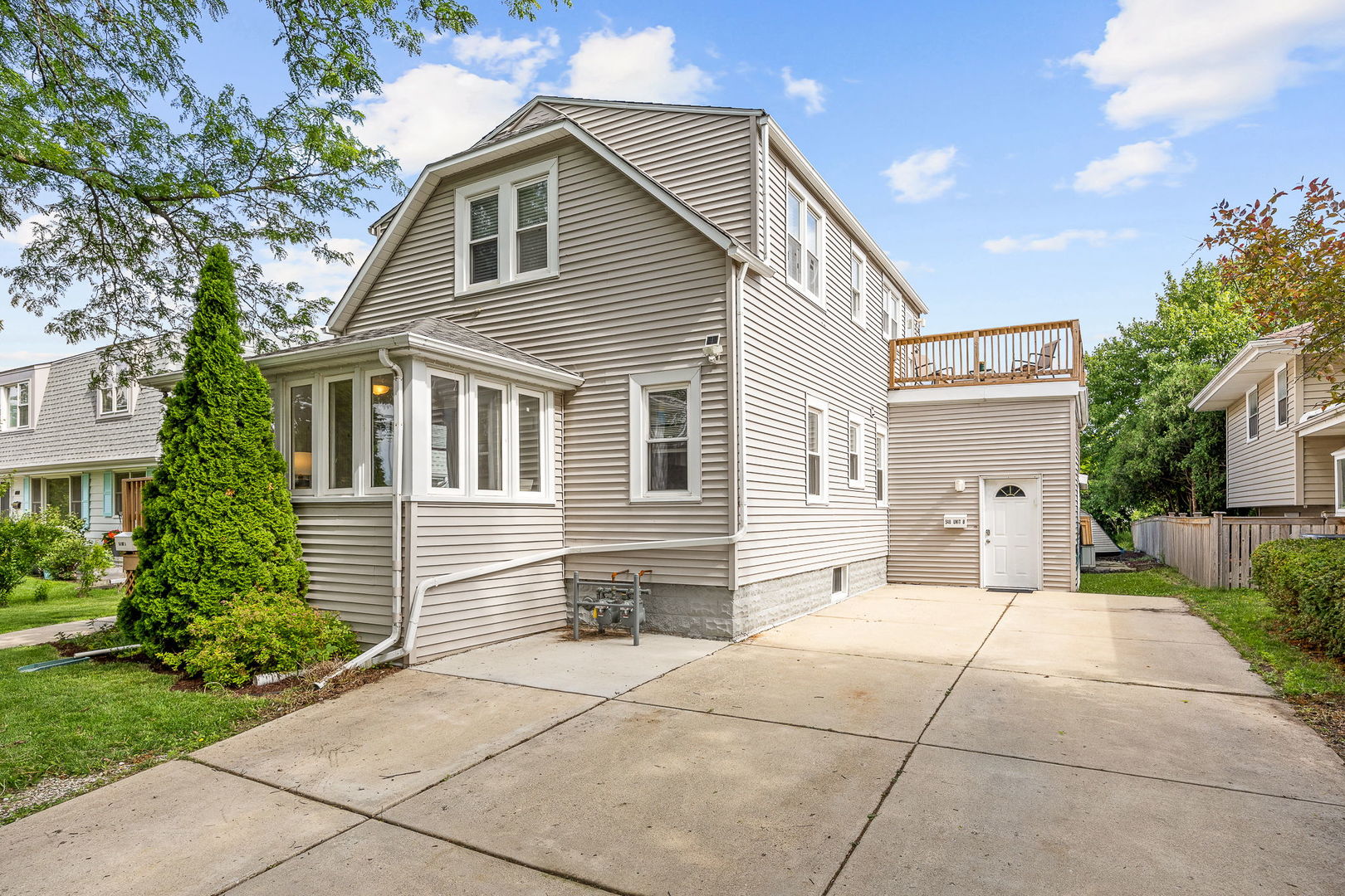 Downers Grove 2-Unit Duplex
