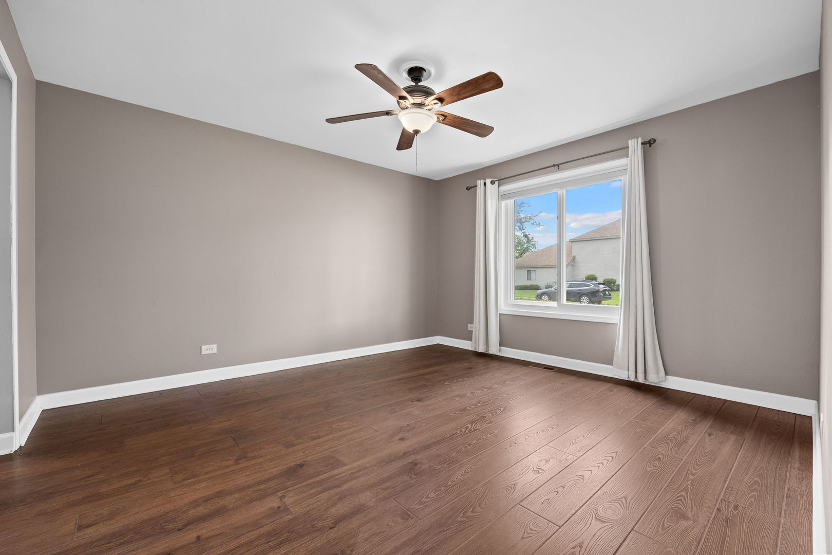 7050 Newport Drive Unit: 101