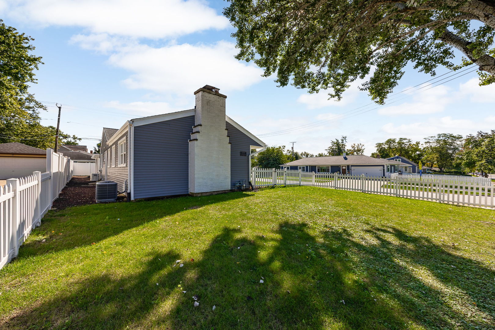 4551 Fairview Avenue
