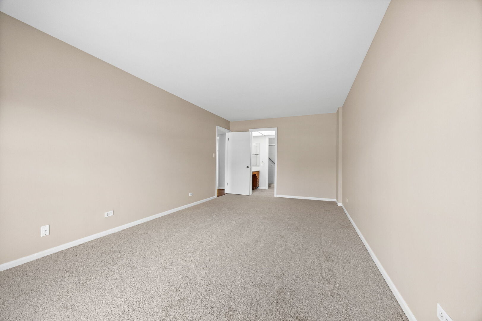 124 Carriage Way Drive Unit: B109