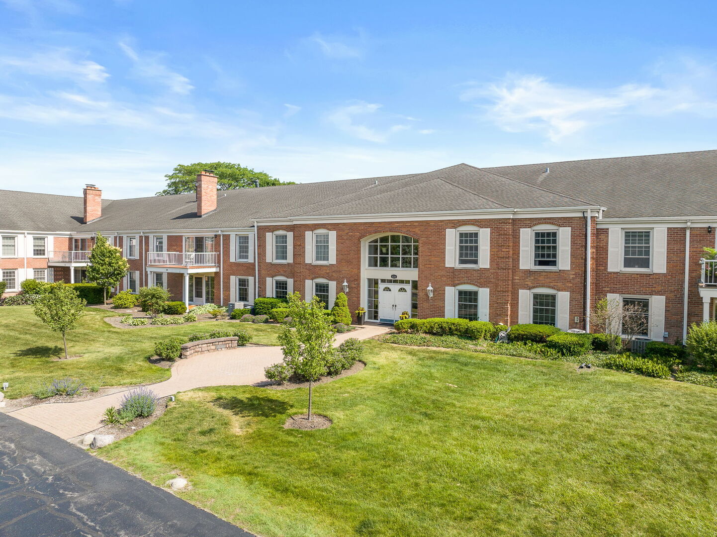 124 Carriage Way Drive Unit: B109
