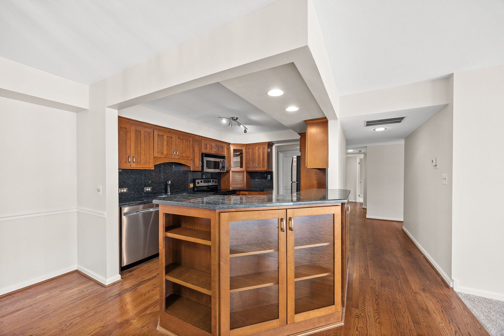 124 Carriage Way Drive Unit: B109