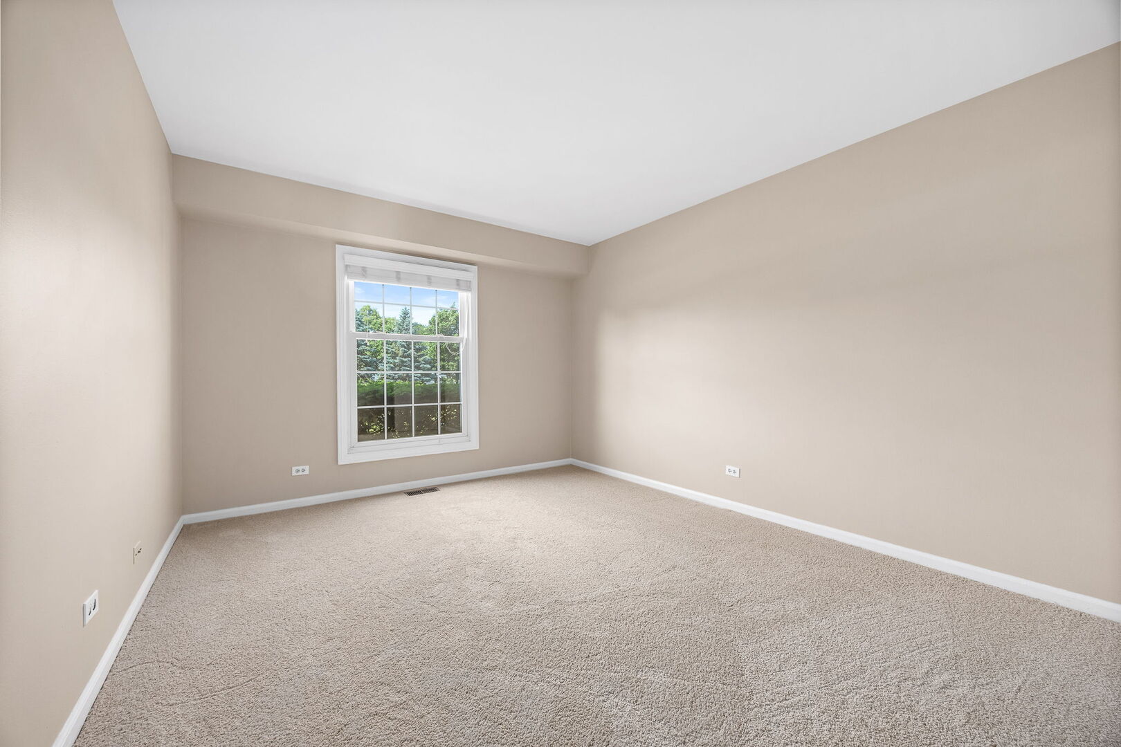 124 Carriage Way Drive Unit: B109