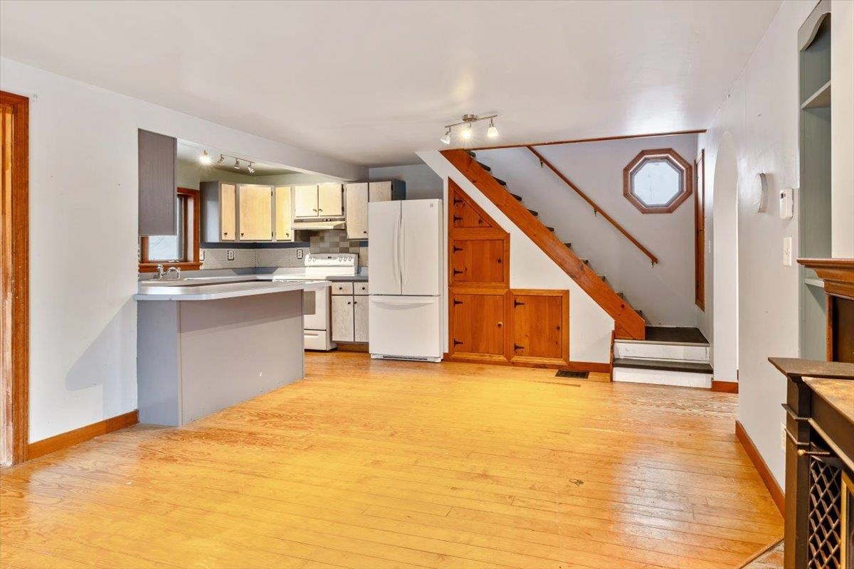 1220 Bogue Road