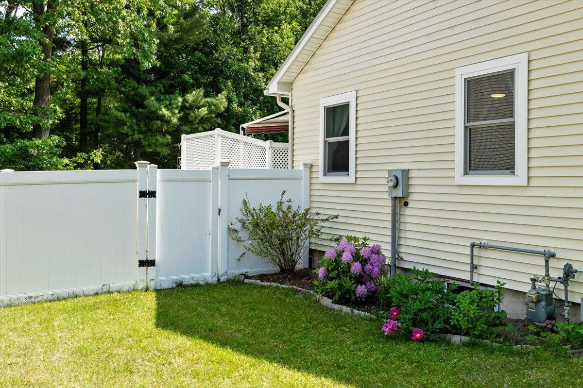 43 Ira Allen Court
