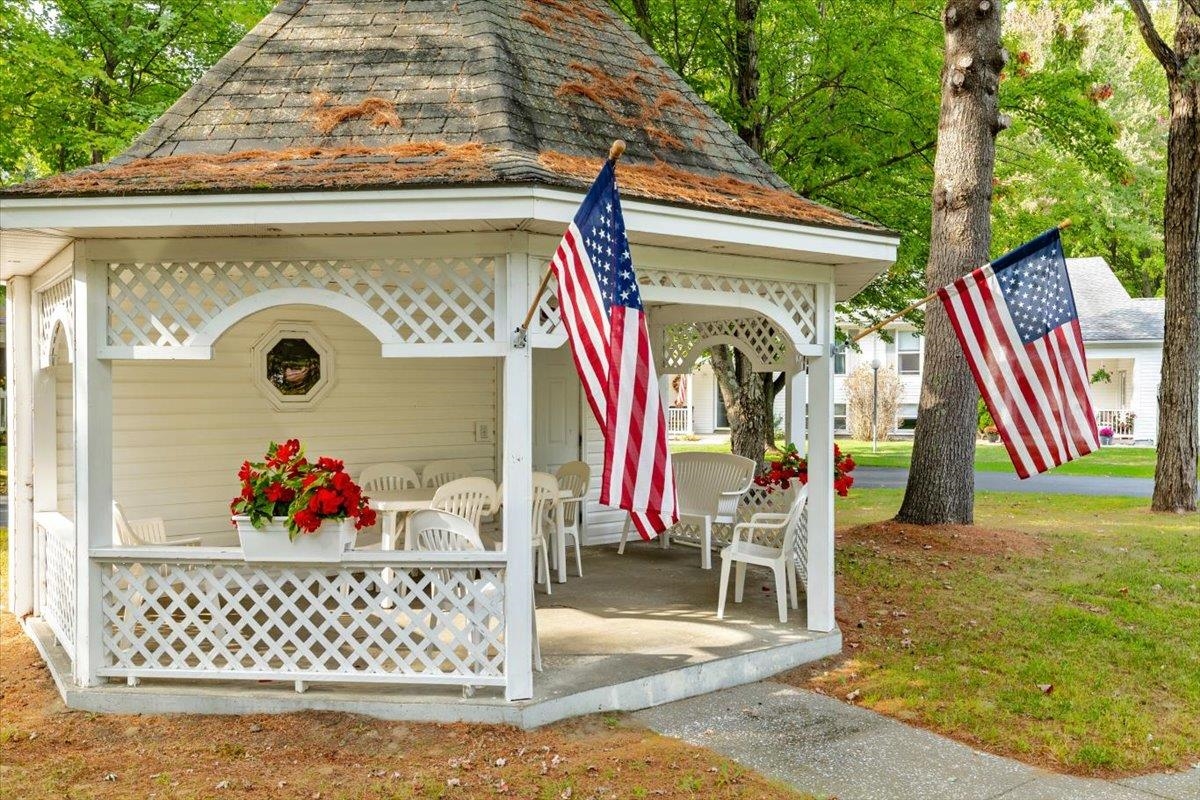 8 Gazebo Woods Road