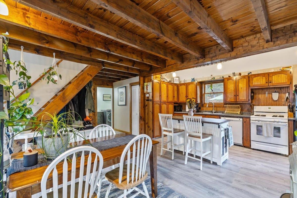 2700 French Hill Road