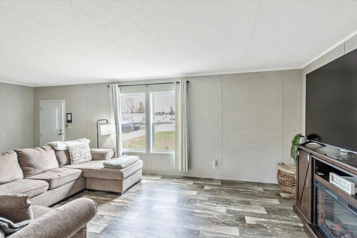 78 Lynn Lou Drive