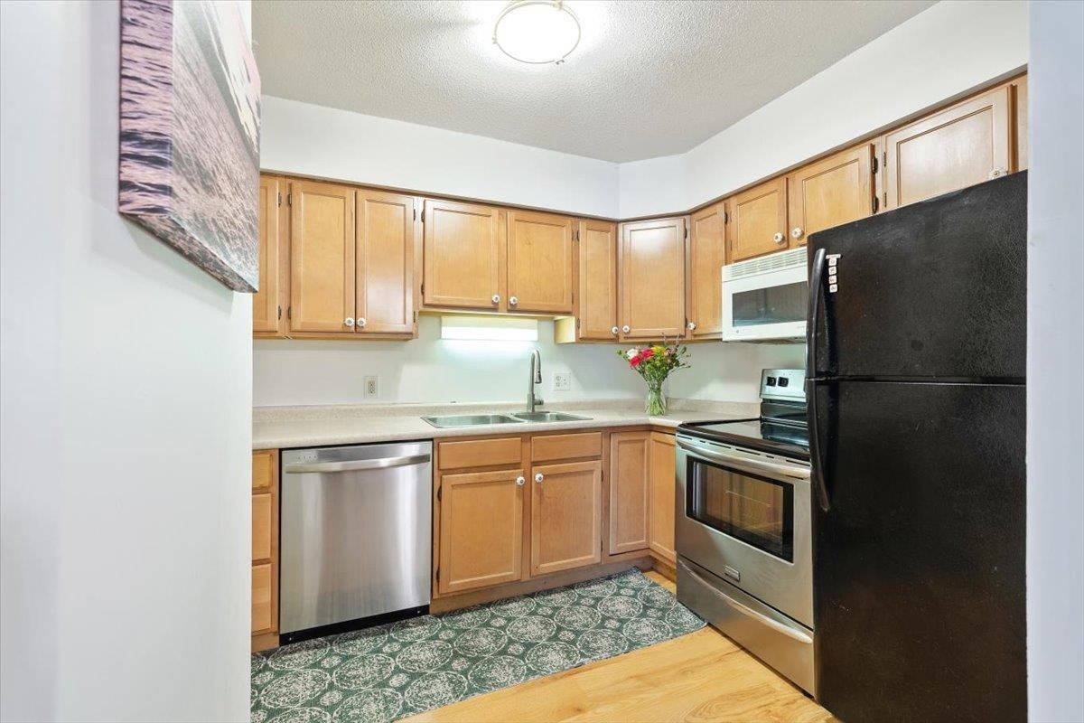 100 Kennedy Drive Unit: 37