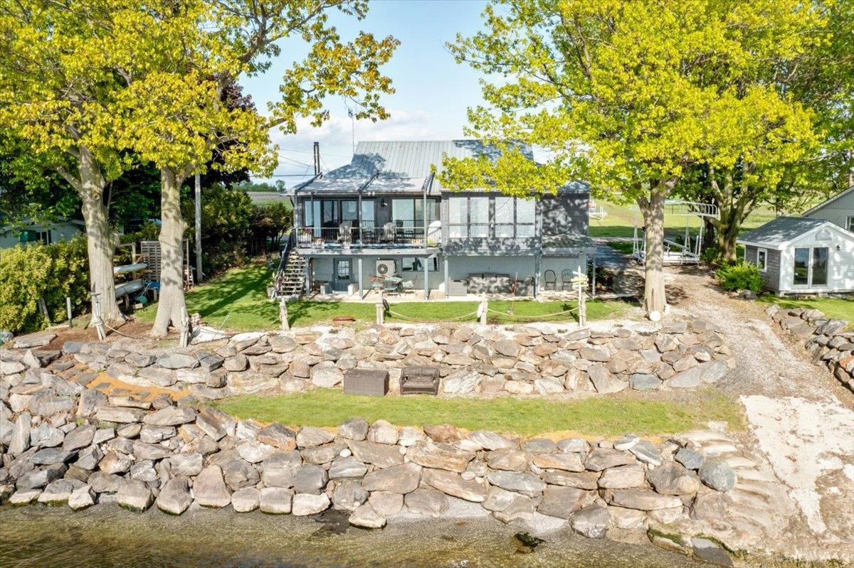 380 Lakewood Drive