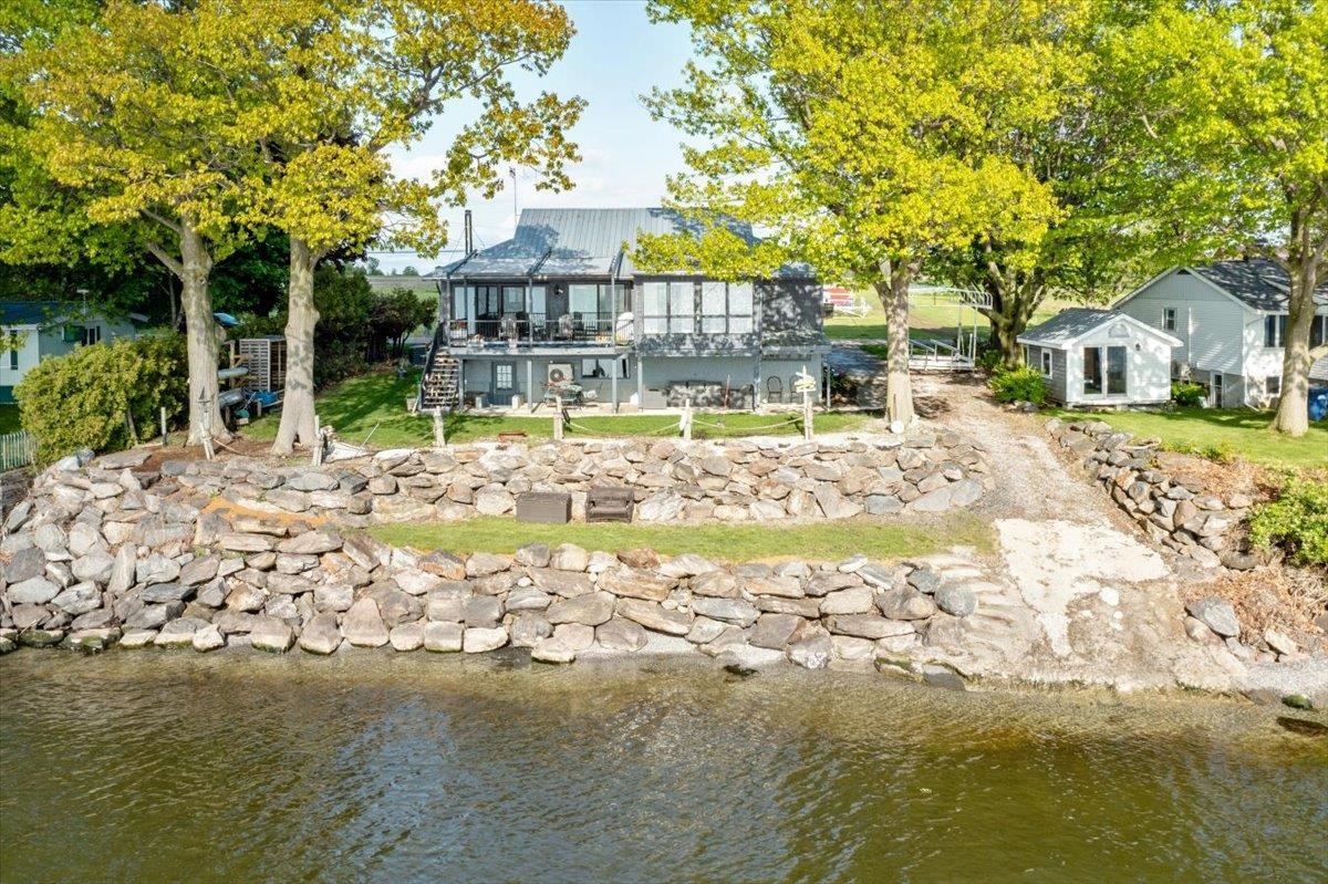 380 Lakewood Drive