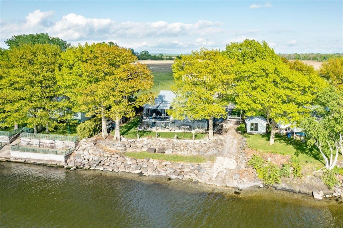 380 Lakewood Drive