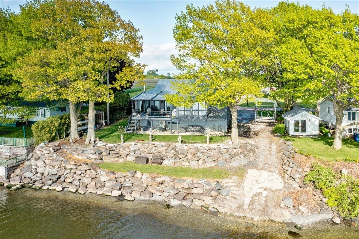 380 Lakewood Drive