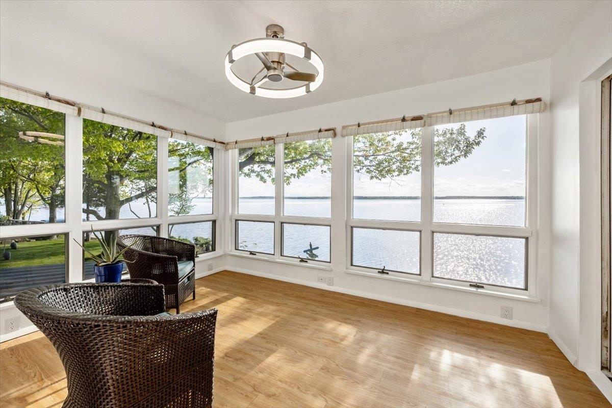 380 Lakewood Drive