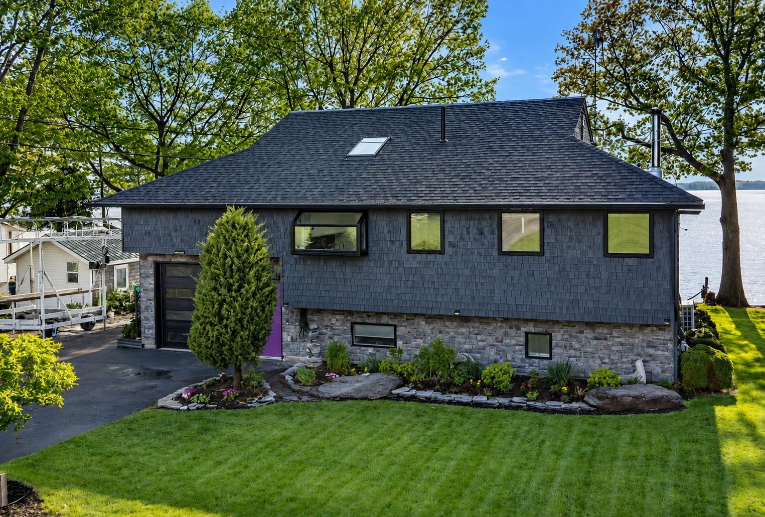 380 Lakewood Drive