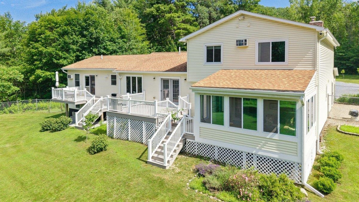 678 Pond Road