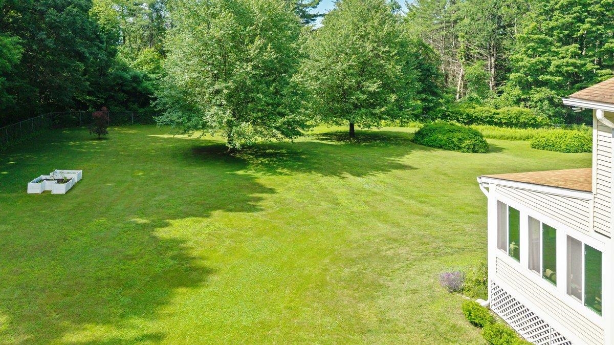 678 Pond Road