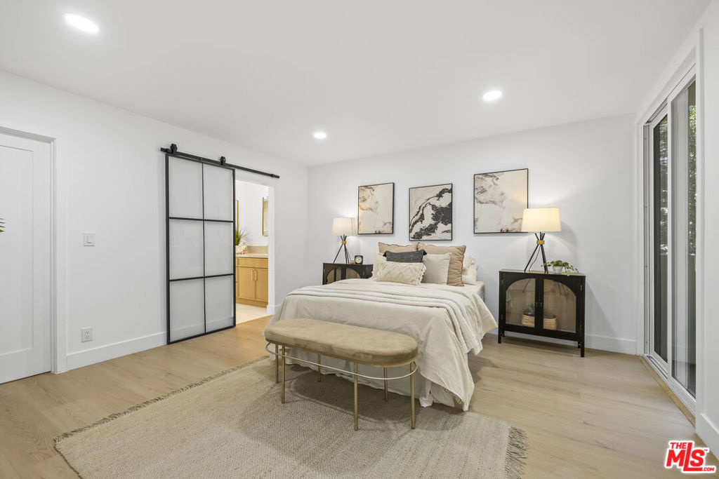 1025 N Kings Road 113