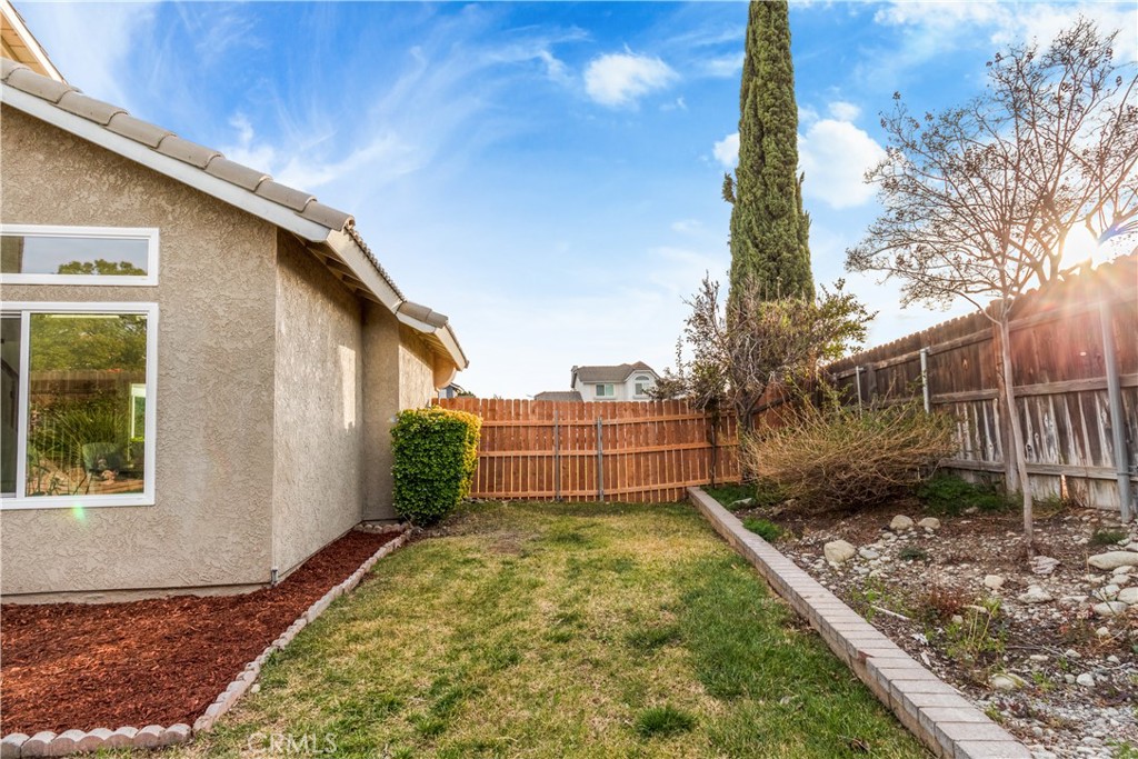 1762 W Via Verde Drive