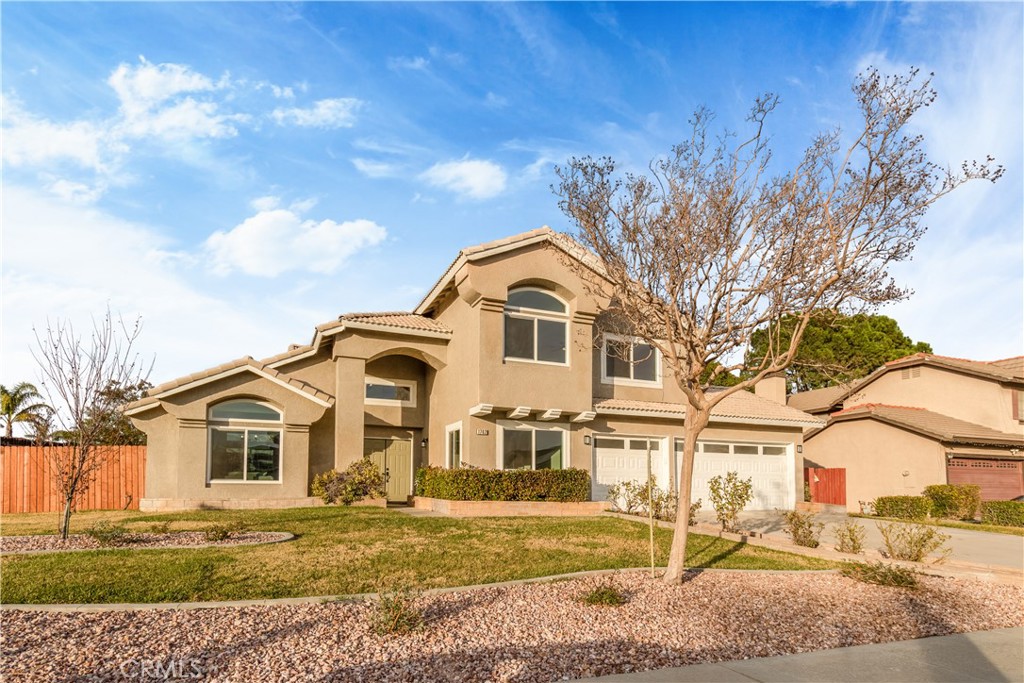 1762 W Via Verde Drive