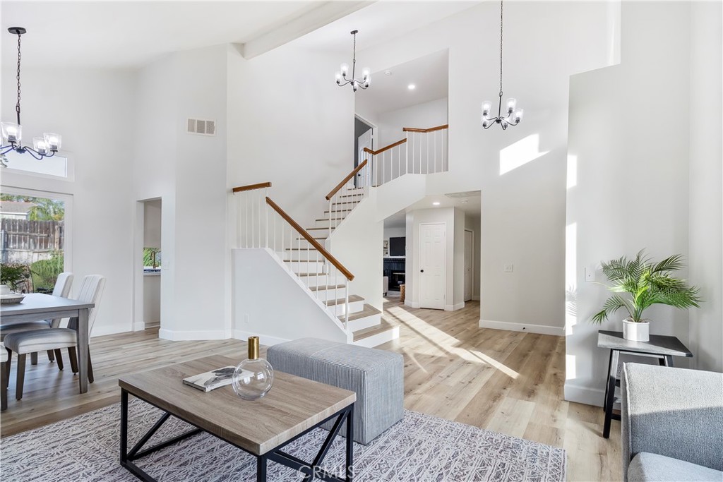 1762 W Via Verde Drive