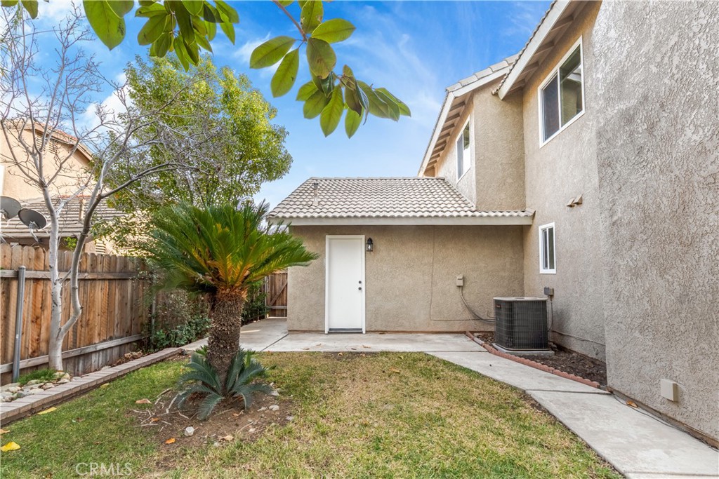 1762 W Via Verde Drive