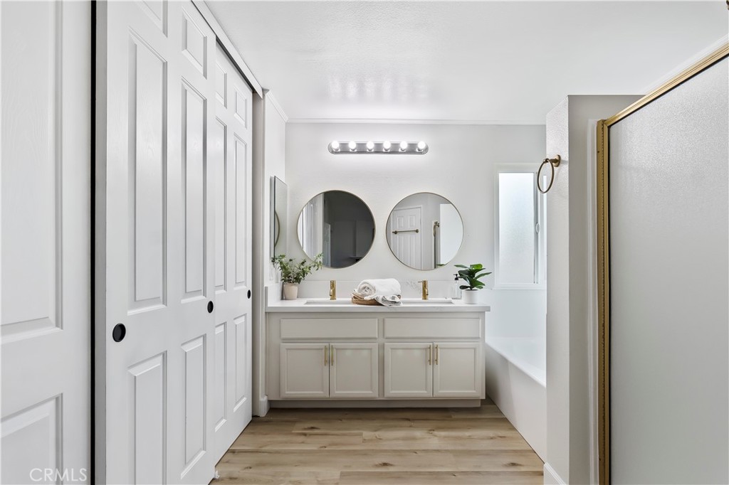 1762 W Via Verde Drive