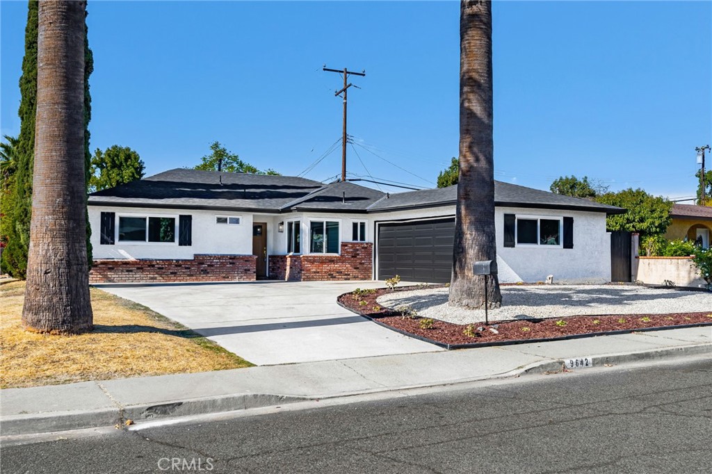 9642 Surrey Avenue