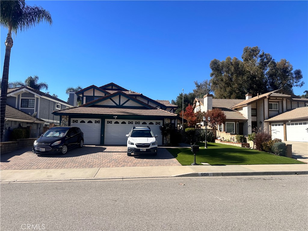 5139 Via Del Valle Street