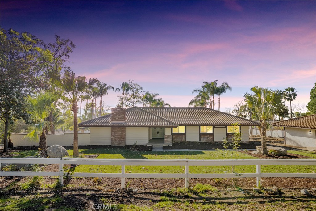 10569 Apple Lane
