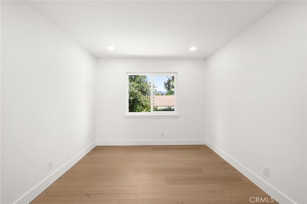 1177 Hastings Court