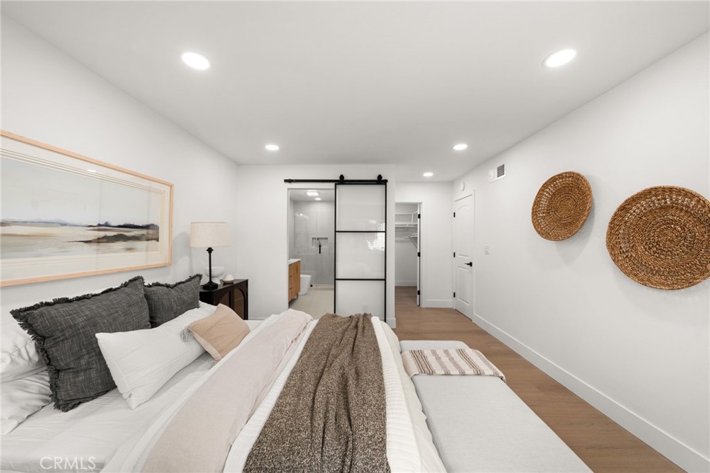 1177 Hastings Court