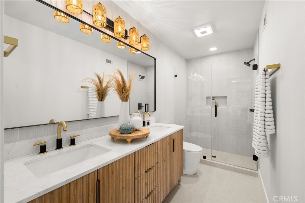 1177 Hastings Court