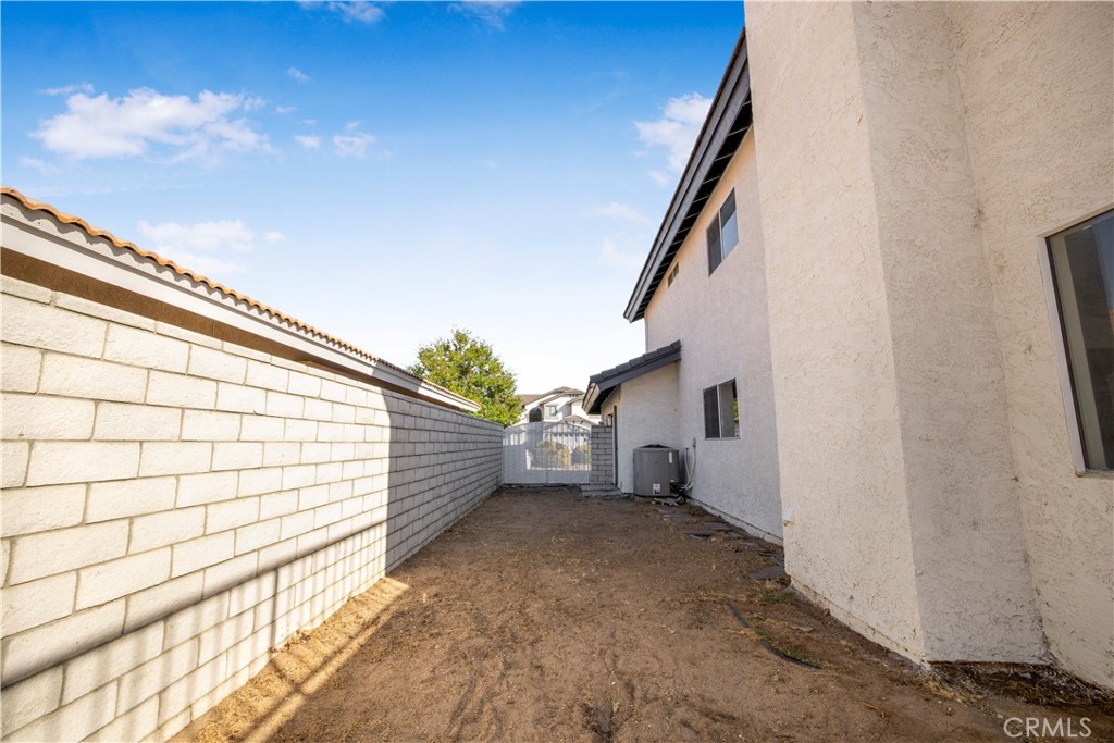 12930 Norfolk Lane