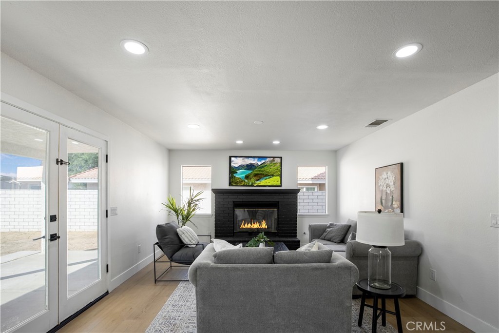 12930 Norfolk Lane